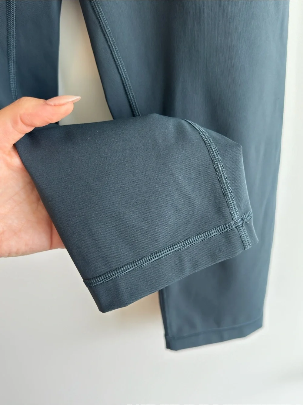 Lululemon Align High Rise Crop 23” Leggings Nulu Blue Buttery Soft Size 6